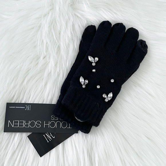 Embellished Gloves & Mittens